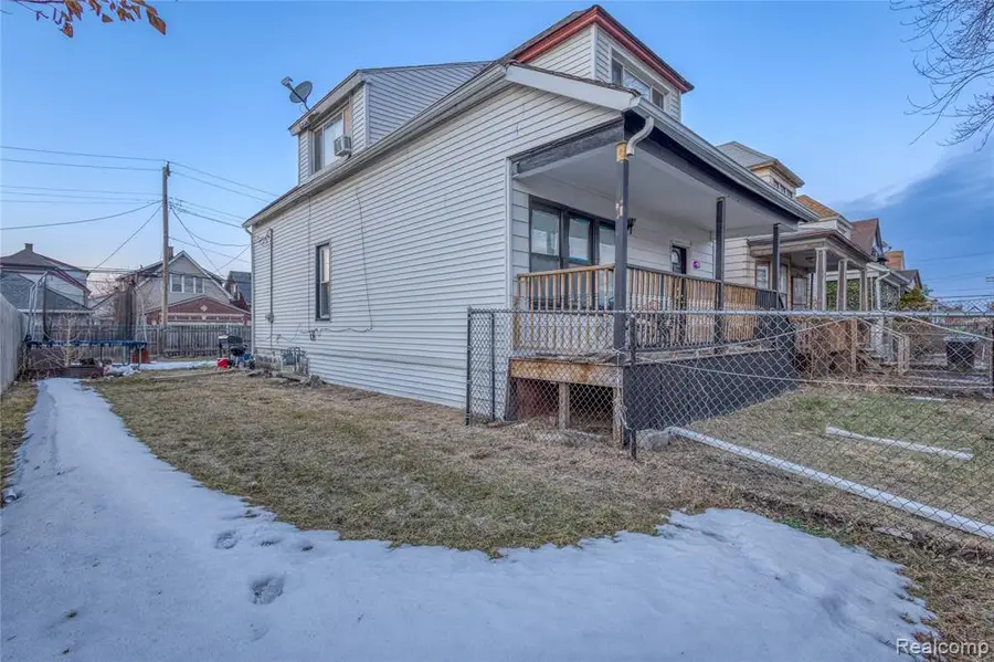 8080 Gartner, Detroit, MI  - #2