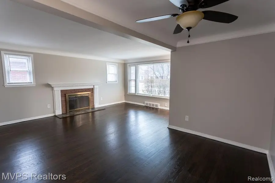 20946 Littlestone, Harper Woods, MI 48225 - #2