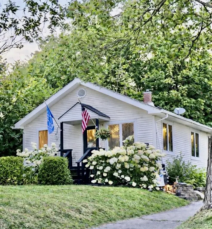 1820 W Genesee, Lapeer, MI 48446 - #1