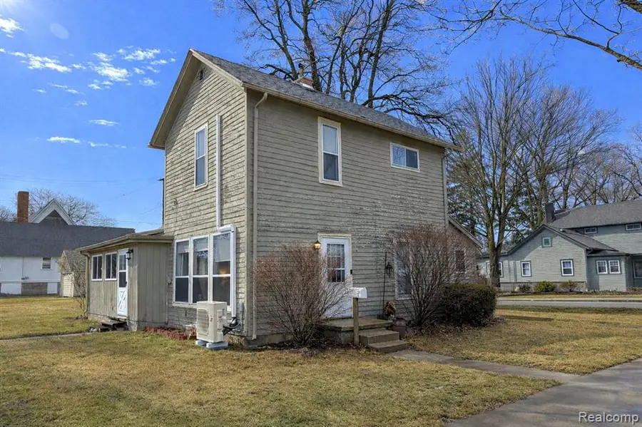 201 S Almer, Caro, MI 48723 - #2