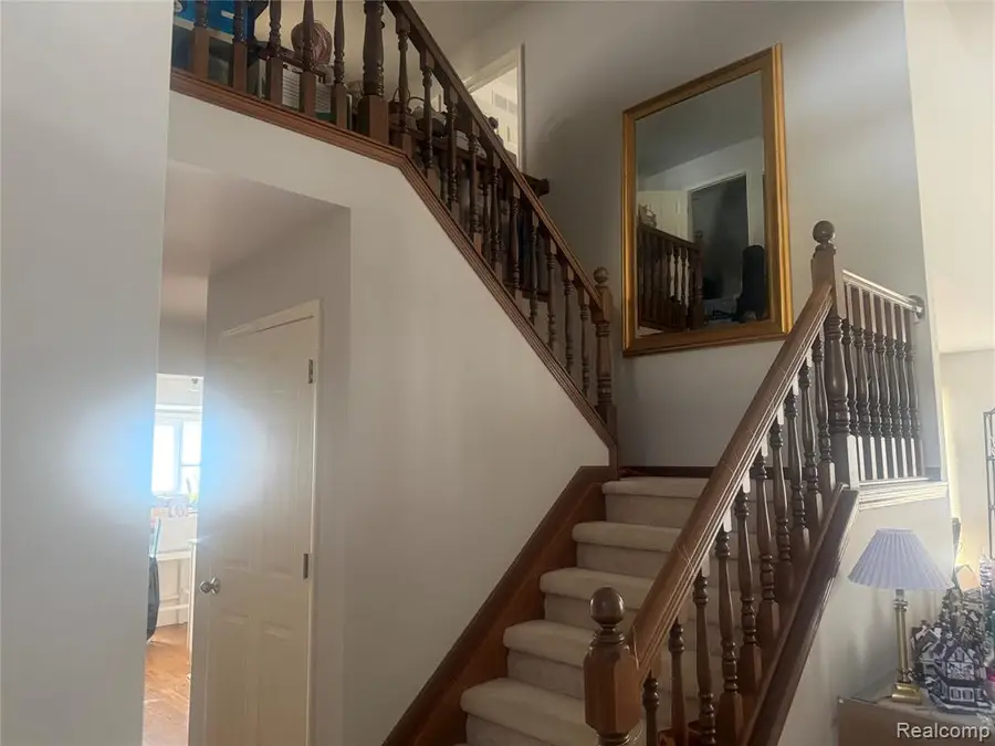 1446 Vistaview, Rochester Hills, MI 48306 - #3