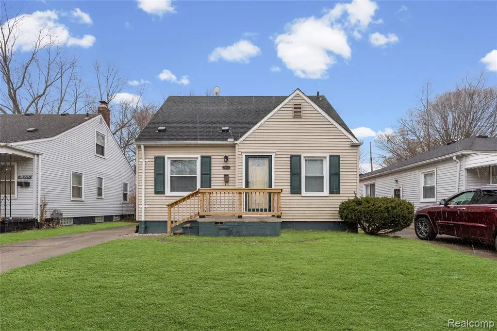 20228 Washtenaw, Harper Woods, MI 48225 - #1