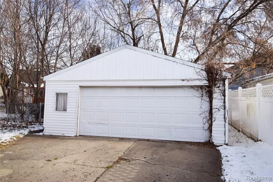 1701 Park, Flint, MI  - #3