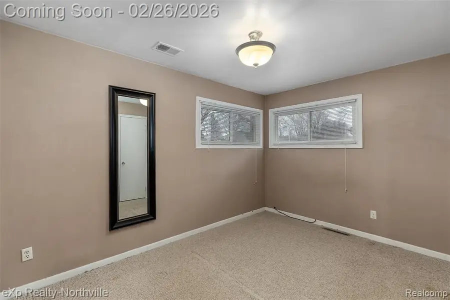 47119 Lauren, Van Buren, MI  - #3