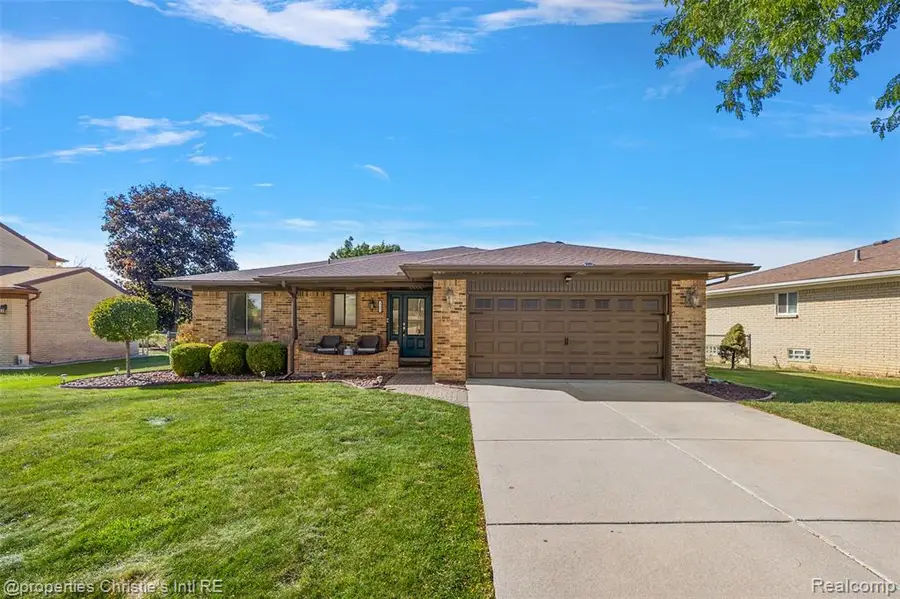37655 Douglas, Sterling Heights, MI  - #2