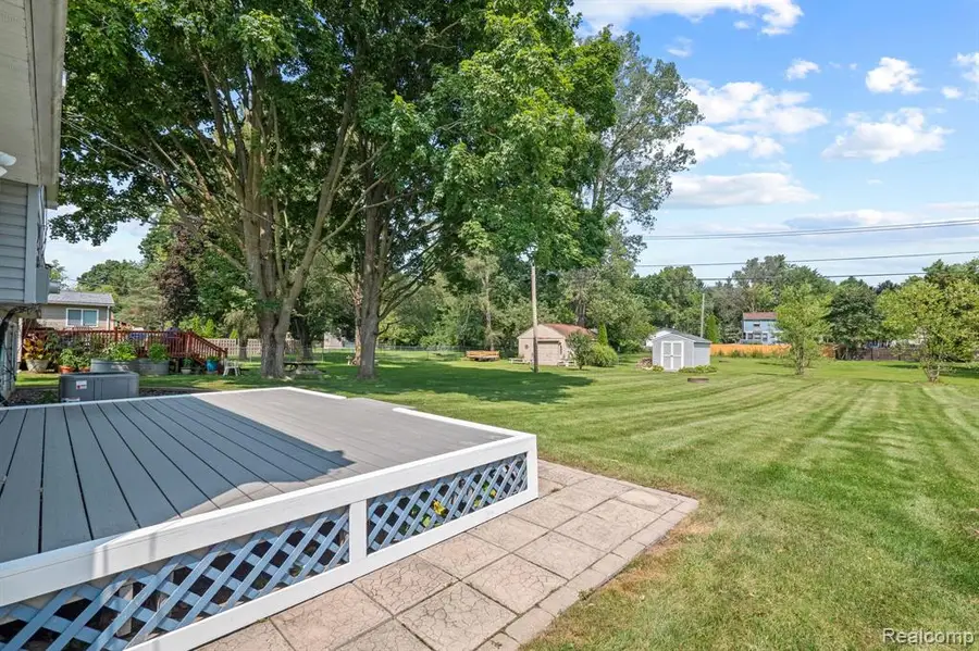 749 Mariday, Lake Orion, MI  - #2