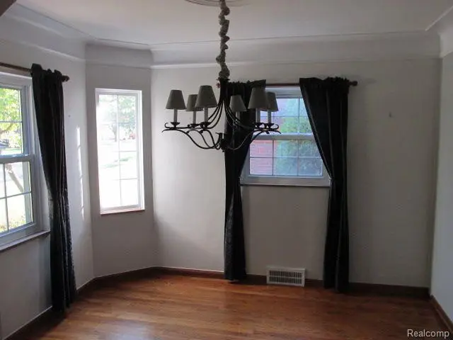 1915 Lancaster, Grosse Pointe Woods, MI  - #3