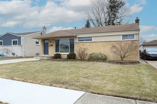 8132 Perrin, Westland, MI 