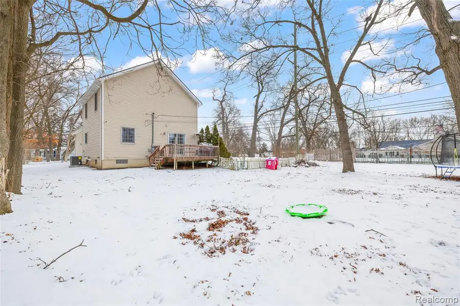 2713 Woodbury, Walled Lake, MI  - #3