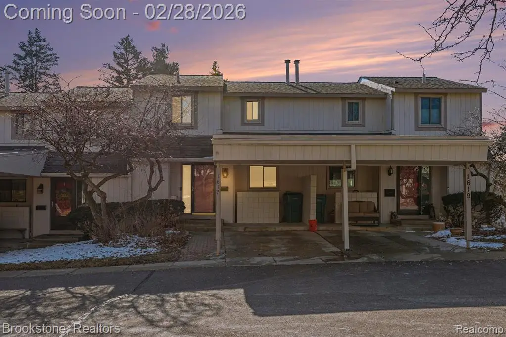 1617 Stoney Brook, Rochester, MI  - #1