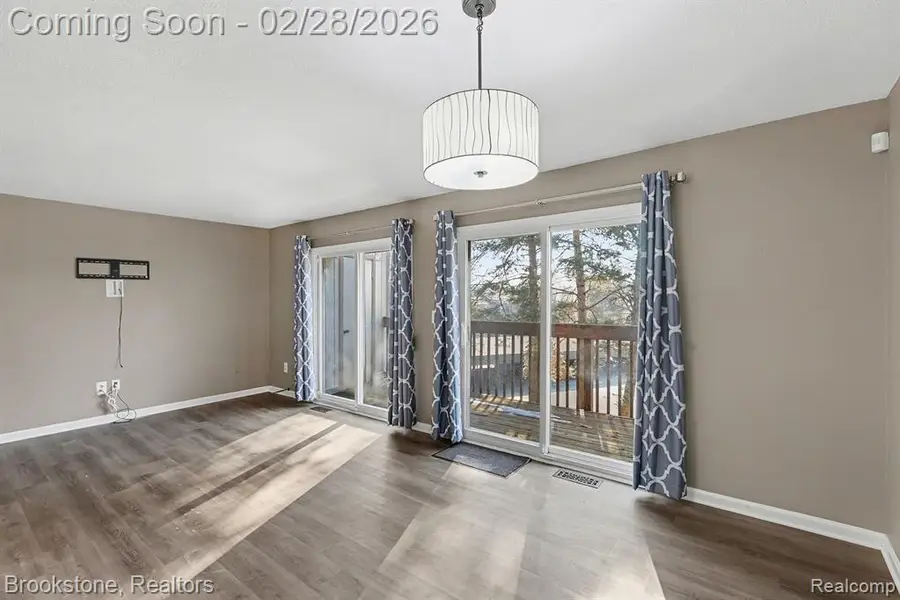 1617 Stoney Brook, Rochester, MI  - #3