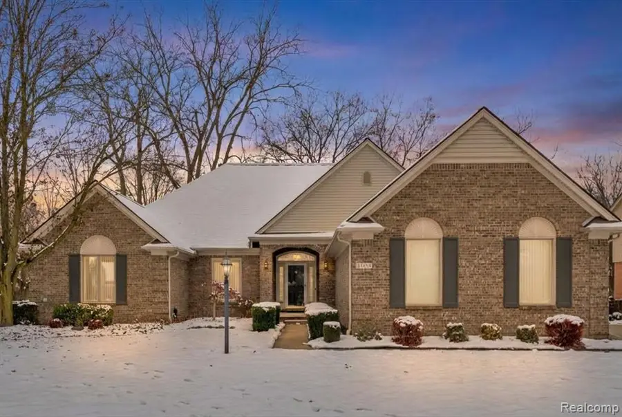 43855 Pinot Noir, Sterling Heights, MI  - #3