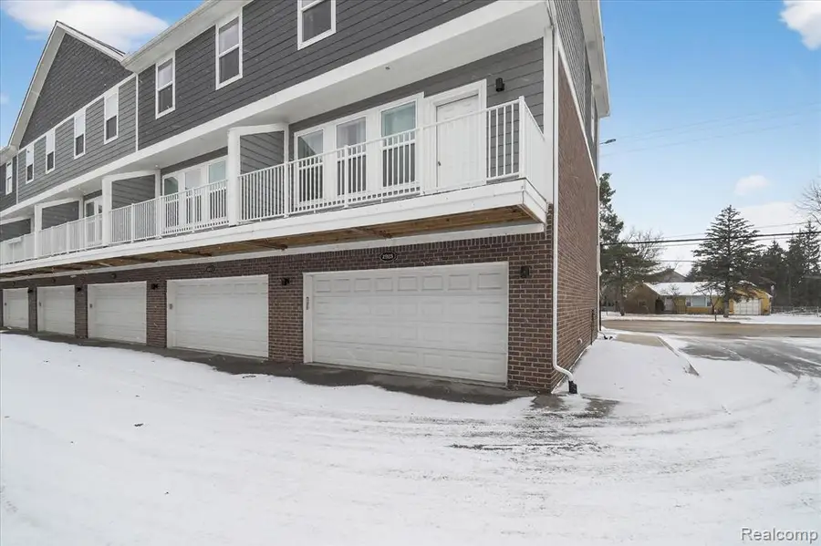 2925 Square Lake Court, Troy, MI 48085 - #2