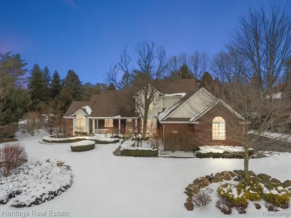 174 Howland Pines, Oxford, MI 