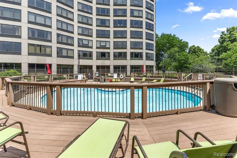 5000 Town, Southfield, MI  - #3