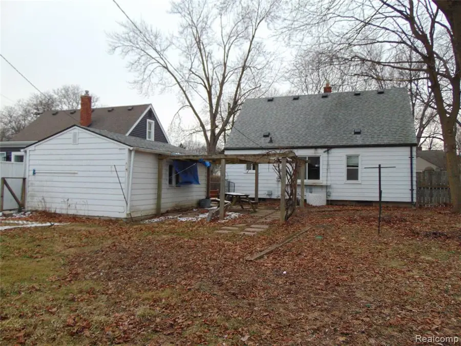 2330 Buckingham, Berkley, MI  - #2