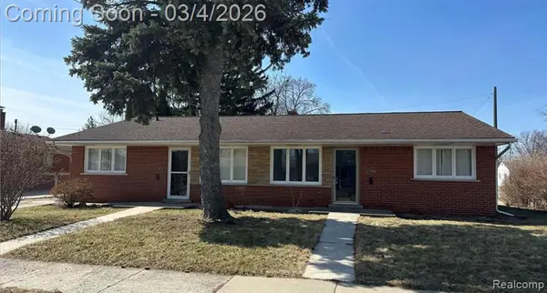 27099 Demrick, Roseville, MI 
