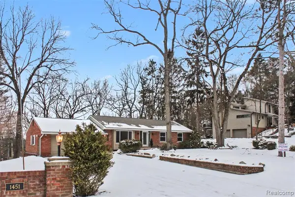 1451 Blue Heron, Highland, MI 