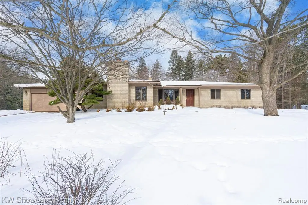 1680 Seminole, Lake Orion, MI  - #1