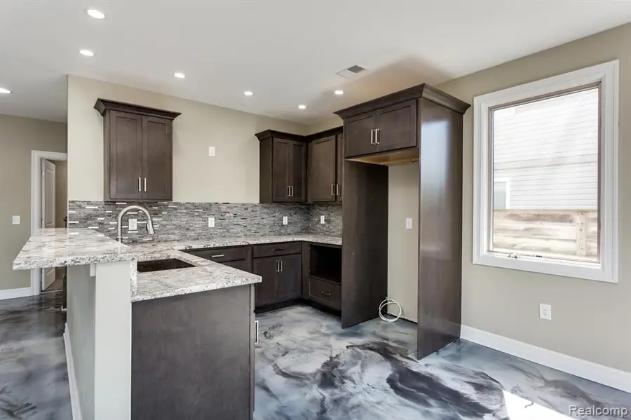 16637 Kings Fairway, Grand Blanc, MI 48439 - #3