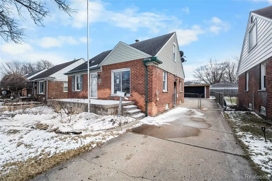 33619 Forest, Wayne, MI 48184 - #2