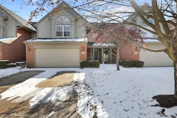 109 Village Place #9, Chelsea, MI 