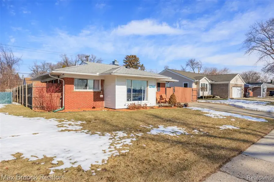 12740 Albany, Oak Park, MI  - #2