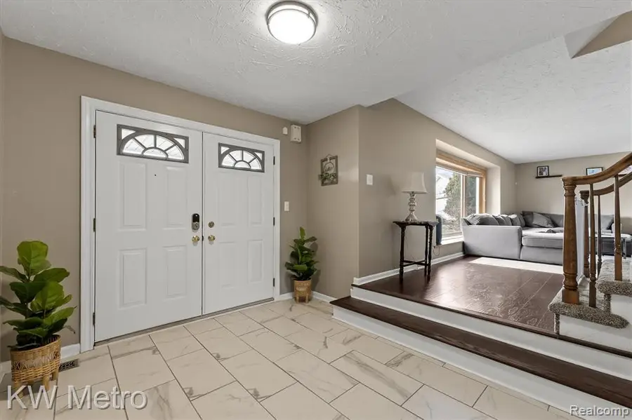 27464 E Skye, Farmington, MI  - #2