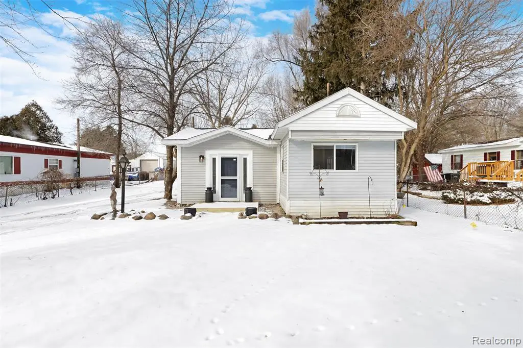 2620 Greg, Brighton, MI 48114 - #1