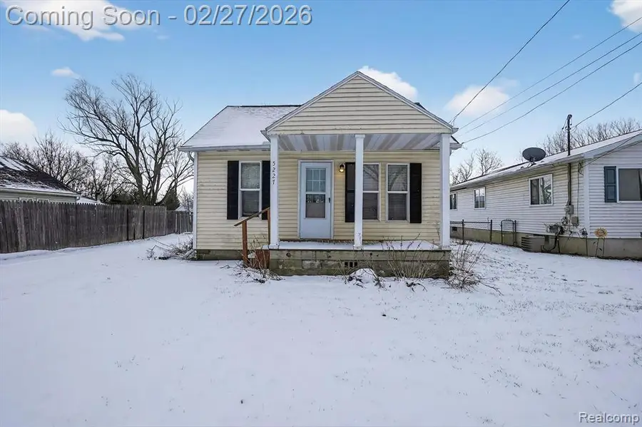 5227 Dania, Flint, MI 48532 - #3