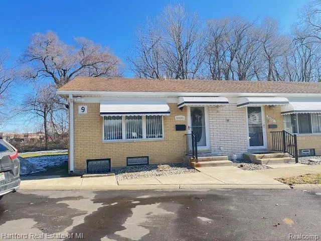 50092 Helfer, Wixom, MI 48393 - #2