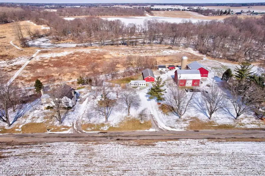 5383 Riverview, Bridgeport, MI 48722 - #3