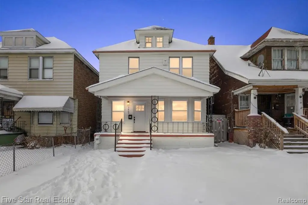 3869 Burns, Detroit, MI  - #1