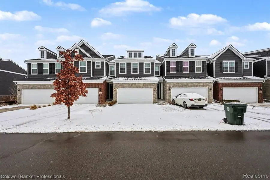 4883 Broomfield, Lake Orion, MI  - #2