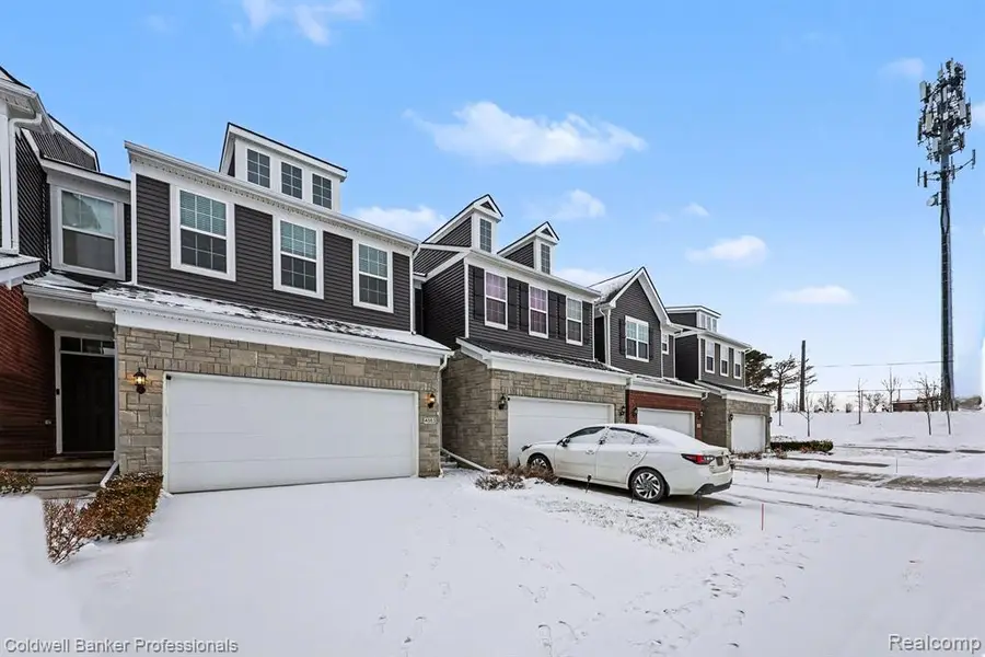 4883 Broomfield, Lake Orion, MI  - #3