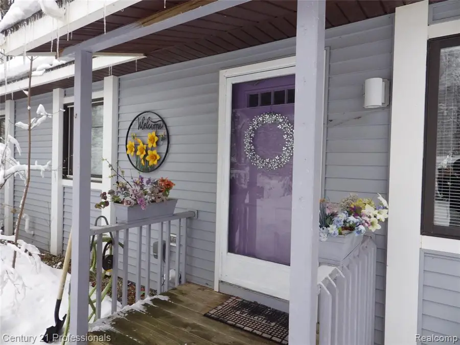 1137 Reads, Traverse City, MI  - #3