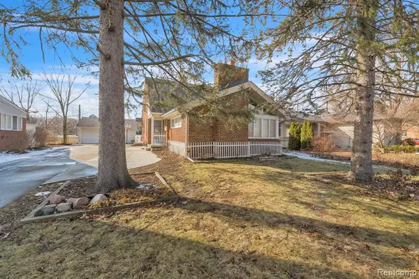 2746 Cornell, Dearborn, MI 