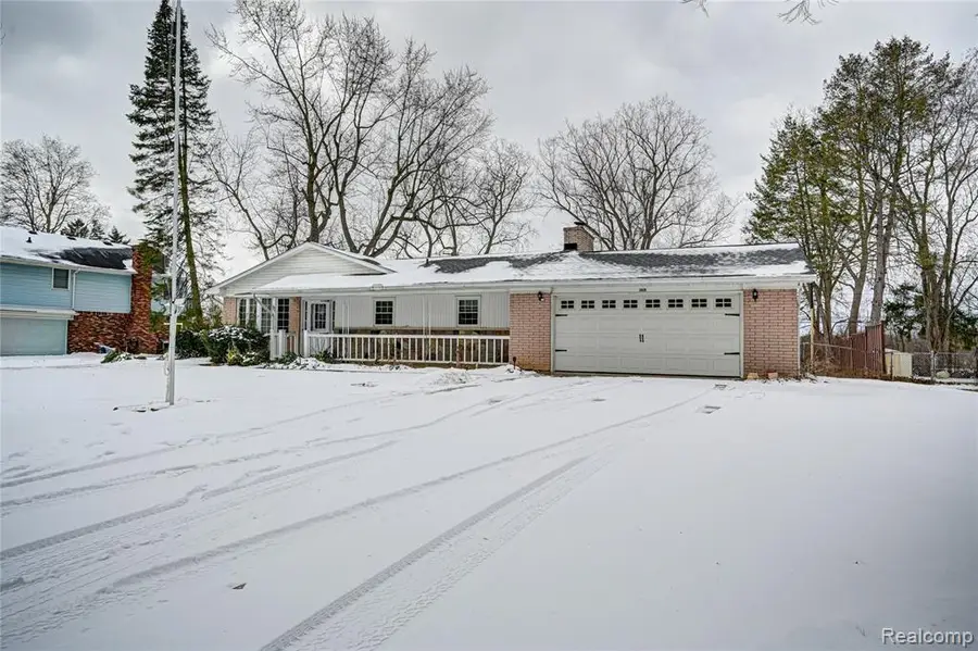 3820 Hi Villa, Lake Orion, MI  - #3