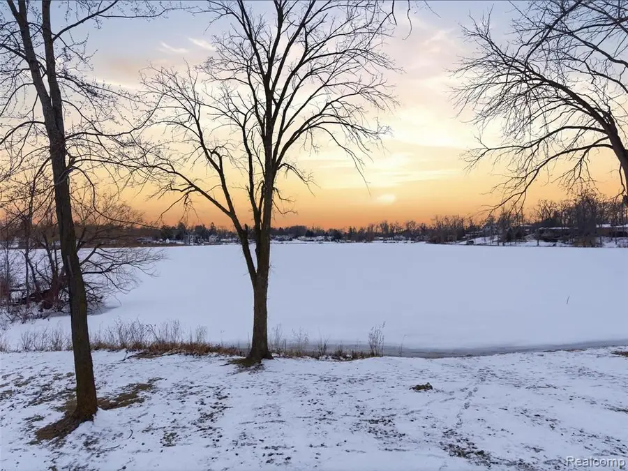 1393 Eden Gardens, Fenton, MI  - #3