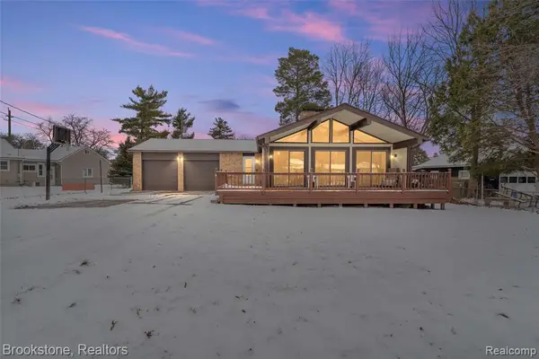 1630 Orchid, Waterford, MI 