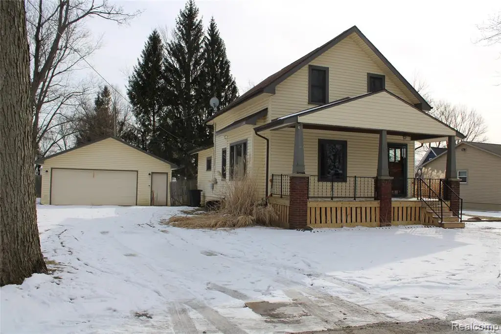 209 Maple, Almont, MI  - #1