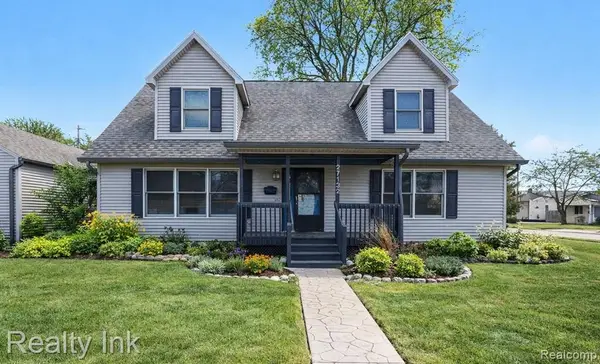 27132 Groveland, Madison Heights, MI 48071