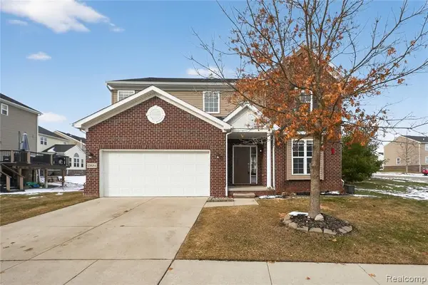 59684 Twin Pines, New Hudson, MI 