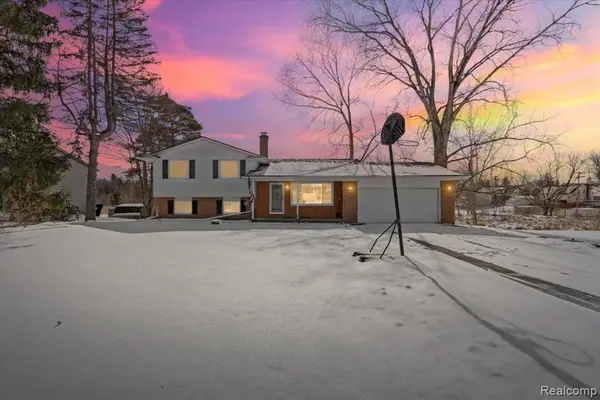 566 E East Ridge, Ortonville, MI 