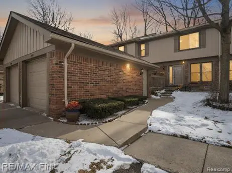 845 Langdon, Rochester Hills, MI 