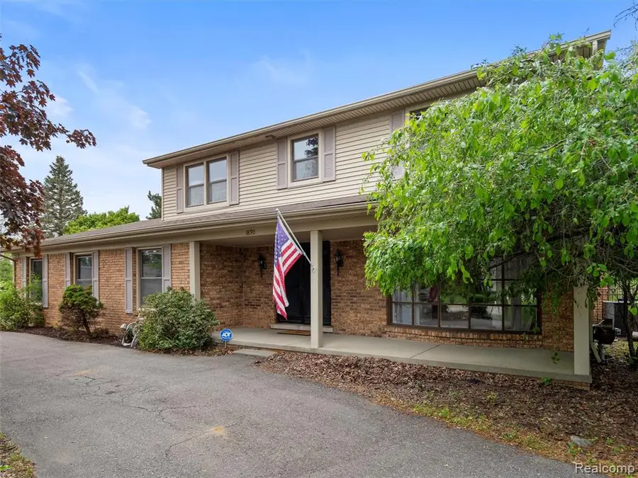 1890 Ludgate, Rochester Hills, MI  - #2