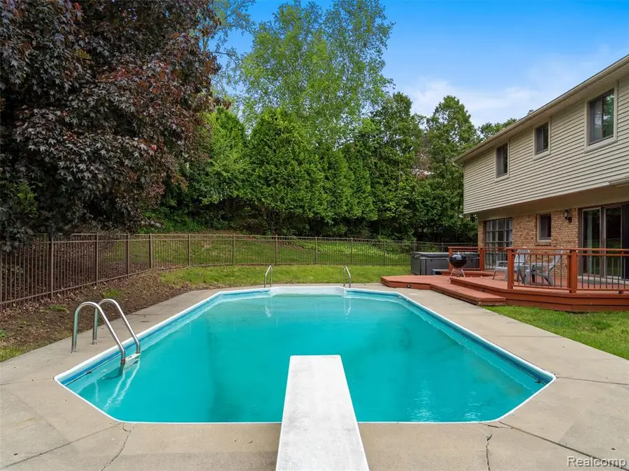 1890 Ludgate, Rochester Hills, MI  - #3