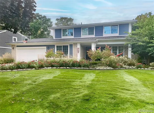 862 S Glenhurst, Birmingham, MI 