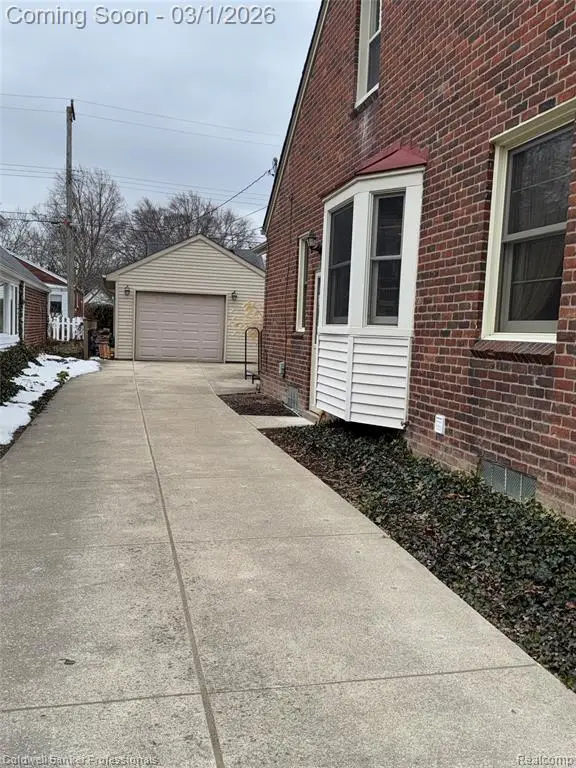 373 Ridgemont, Grosse Pointe Farms, MI  - #3