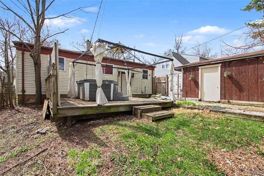 258 Voorheis, Pontiac, MI 48341 - #3
